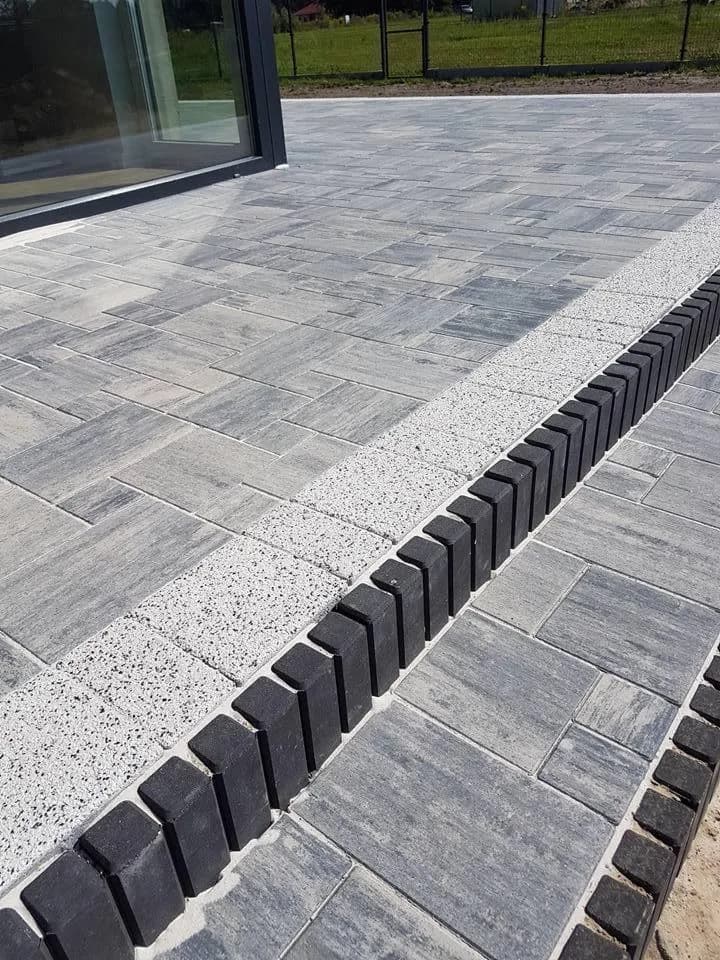 Jak wybrać właściwy kod PKD do układania kostki brukowej i uniknąć błędów